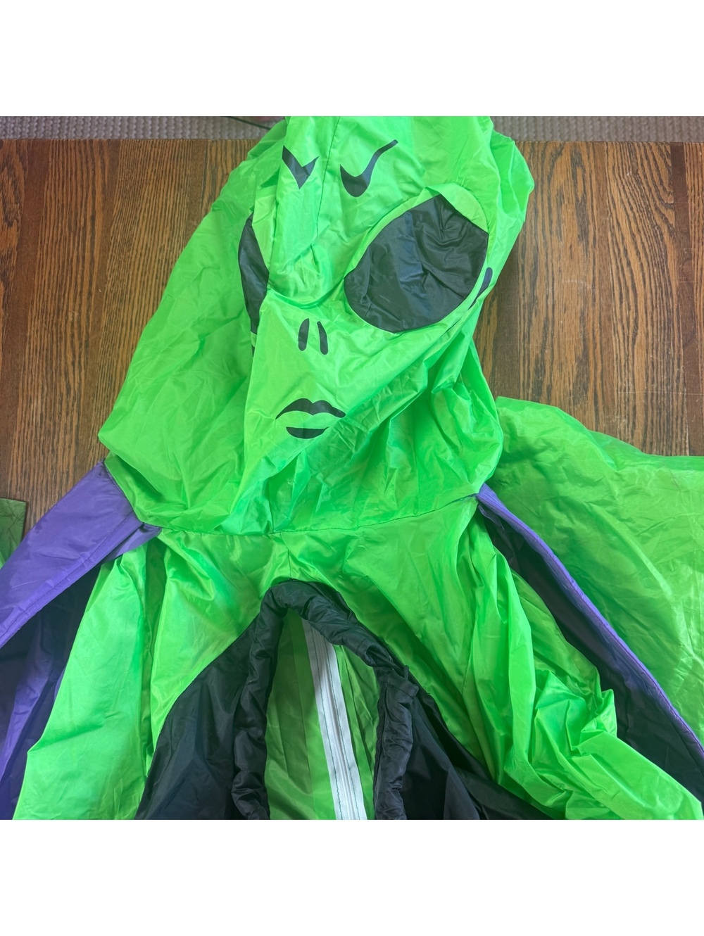 Child Alien Inflatable Costume Pick Me Up Halloween Cosplay UFO Cow Graphic Suit